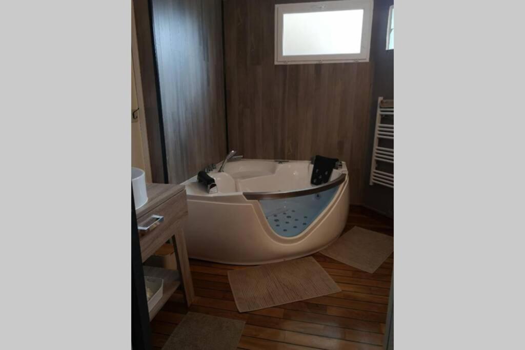 Appartement, Les Templiers, Rdc Vue Mer Proche Centre Ville Houlgate Kültér fotó